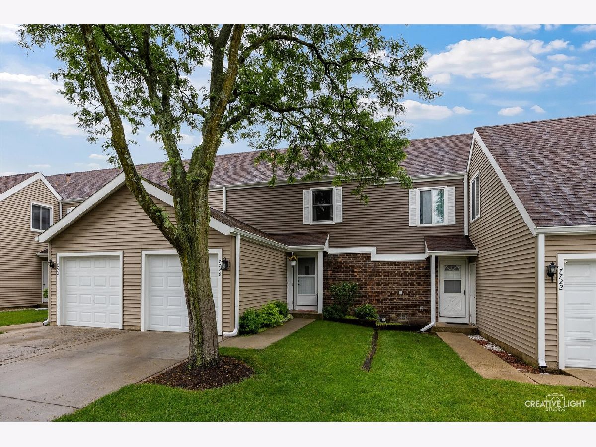 Townhomes Sold Liberty Square Hanover Park Illinois, 7720 Bolton