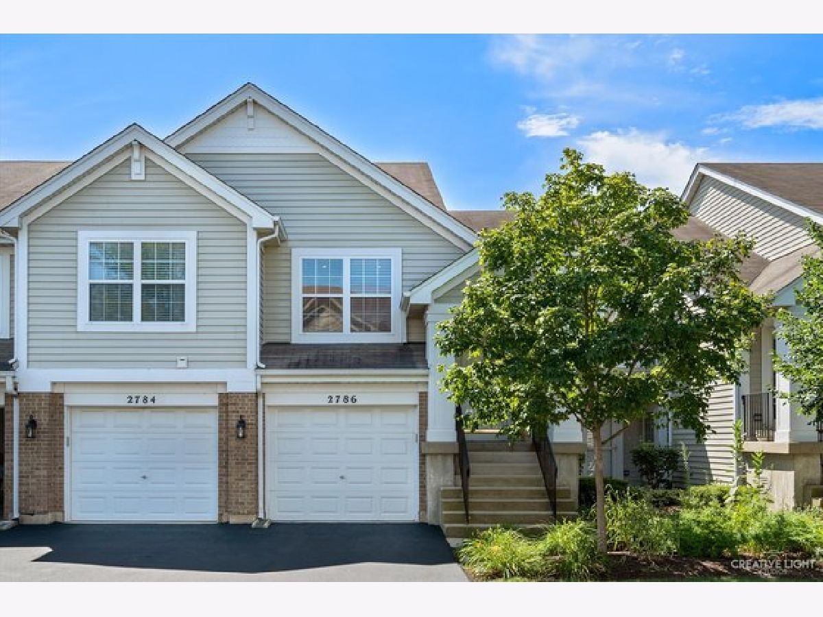 Townhomes & Condos & Homes Rented Cambridge Countryside Aurora Illinois, 2784 Packford