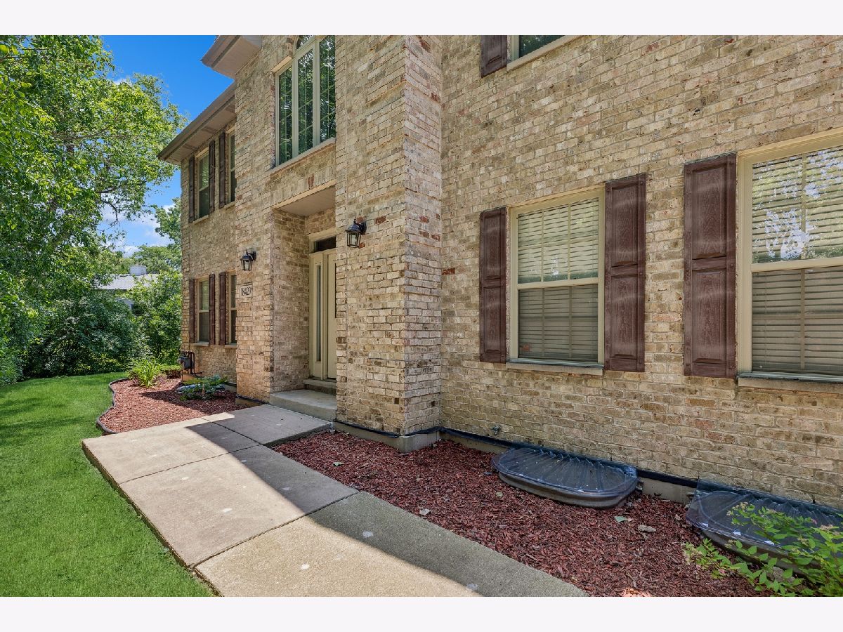 Condos & Townhomes Sold Courtyards At Stonecreek Hazel Crest Illinois, 18429 Stonecreek
