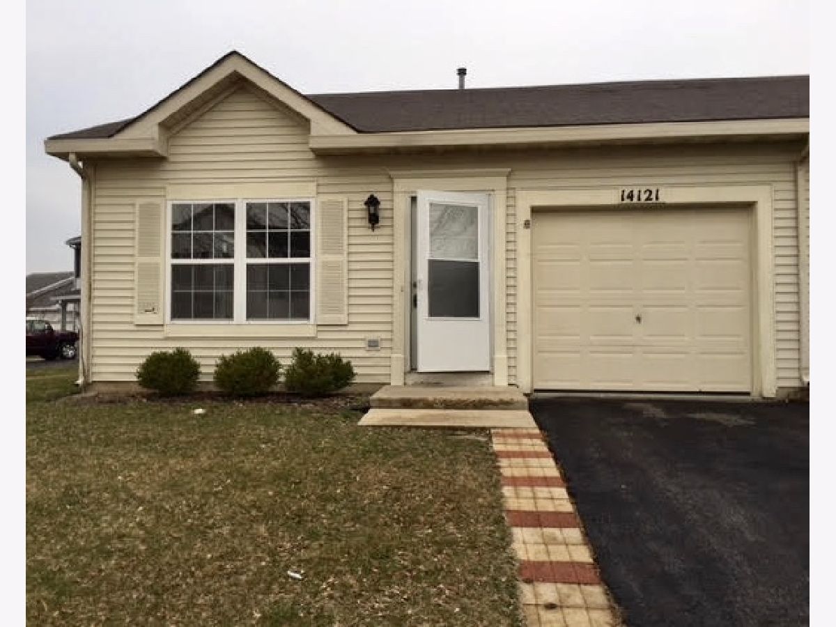 Homes & Townhomes Rented Lakewood Falls Plainfield Illinois, 14121 Faulkner