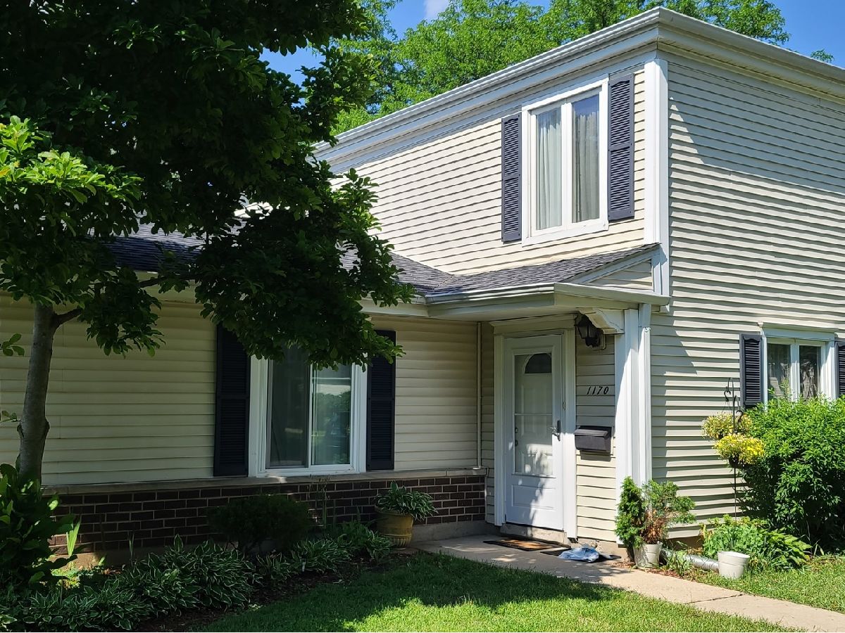 Townhomes & Condos Rented Quincy Park Prospect Heights Illinois, 1170 Cove