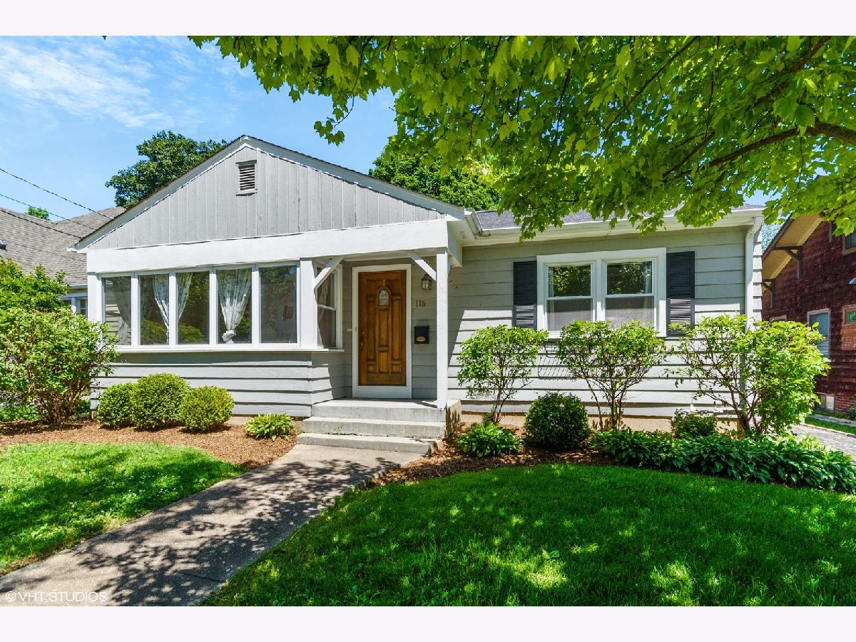 Homes & Townhomes & Condos Rented Barrington Village Barrington Illinois, 116 Coolidge