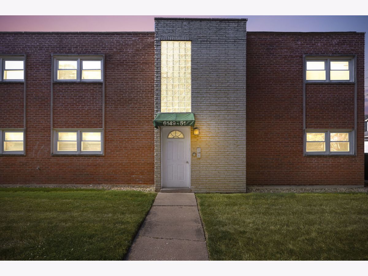 Condos & Townhomes & Homes Sold Norwood Isle Chicago Illinois, 6149 Thorndale