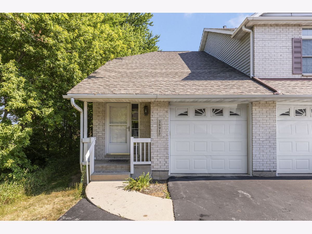 Townhomes & Homes Sold South Pointe Greens Dekalb Illinois, 3891 South Pointe