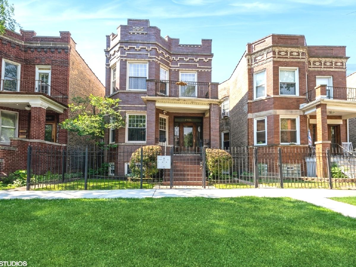 Condos & Townhomes & Homes Rented Logan Square Chicago Illinois, 3845 Wrightwood