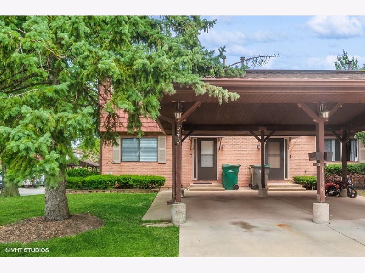 Townhomes Sold Tahoe Village Wheeling Illinois, 545 Apache