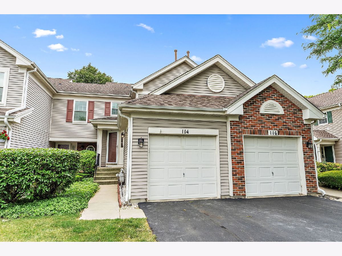 Townhomes & Condos & Homes Sold Millers Station Mount Prospect Illinois, 114 Cathy