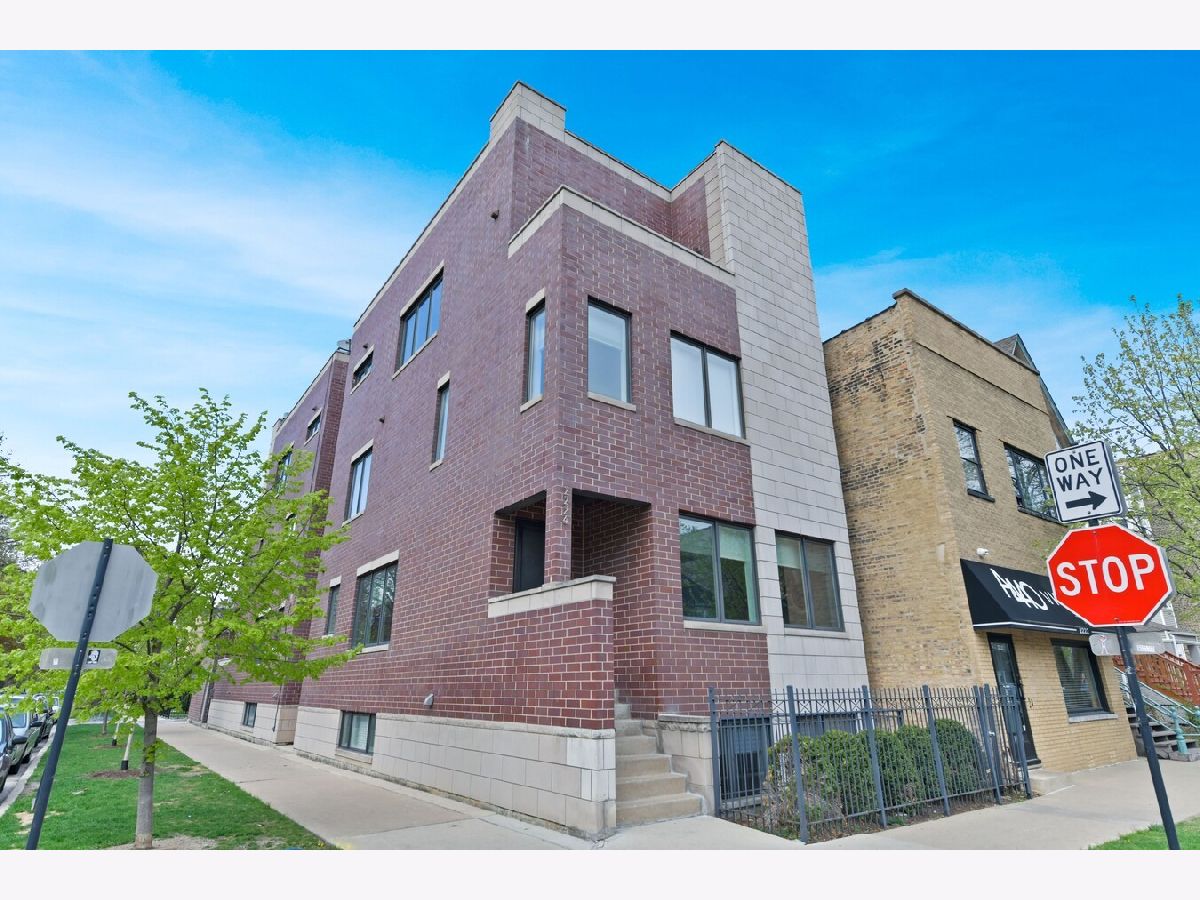 Condos & Townhomes & Homes Rented Roscoe Village Chicago Illinois, 2224 Roscoe