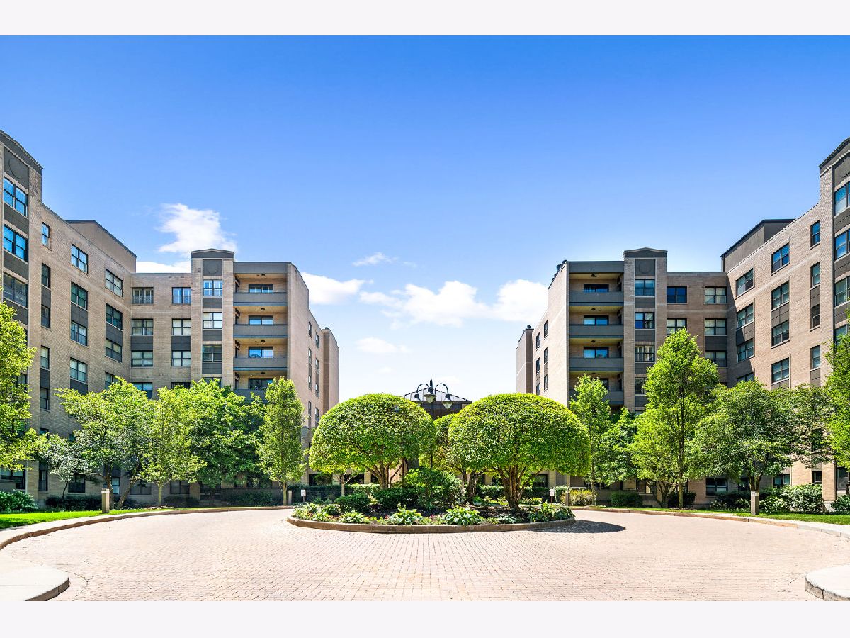 Condominiums Sold Barclay Place Lincolnwood Illinois, 4545 Touhy