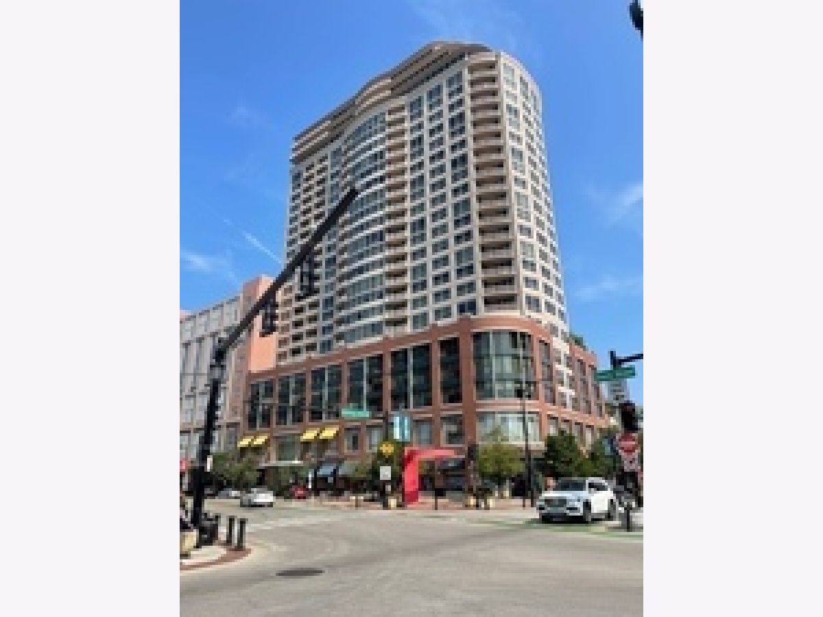 Condominiums Rented Sherman Plaza Evanston Illinois, 807 Davis