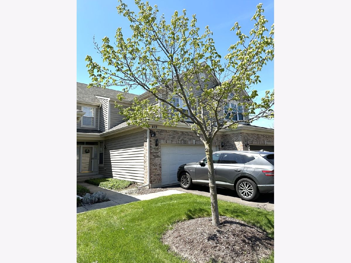 Townhomes Rented Deer Crossing Naperville Illinois, 879 Havenshire