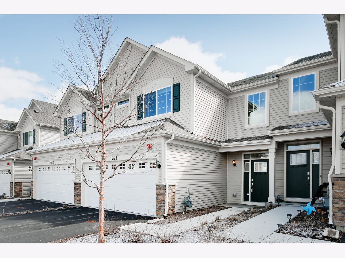 Condos & Townhomes Rented Prairie Commons Batavia Illinois, 1761 Kraft