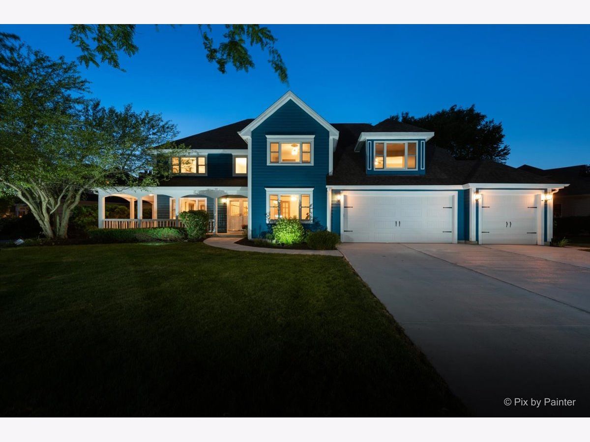 Homes & Condos & Townhomes Sold Wedgewood Crystal Lake Illinois, 952 Wedgewood