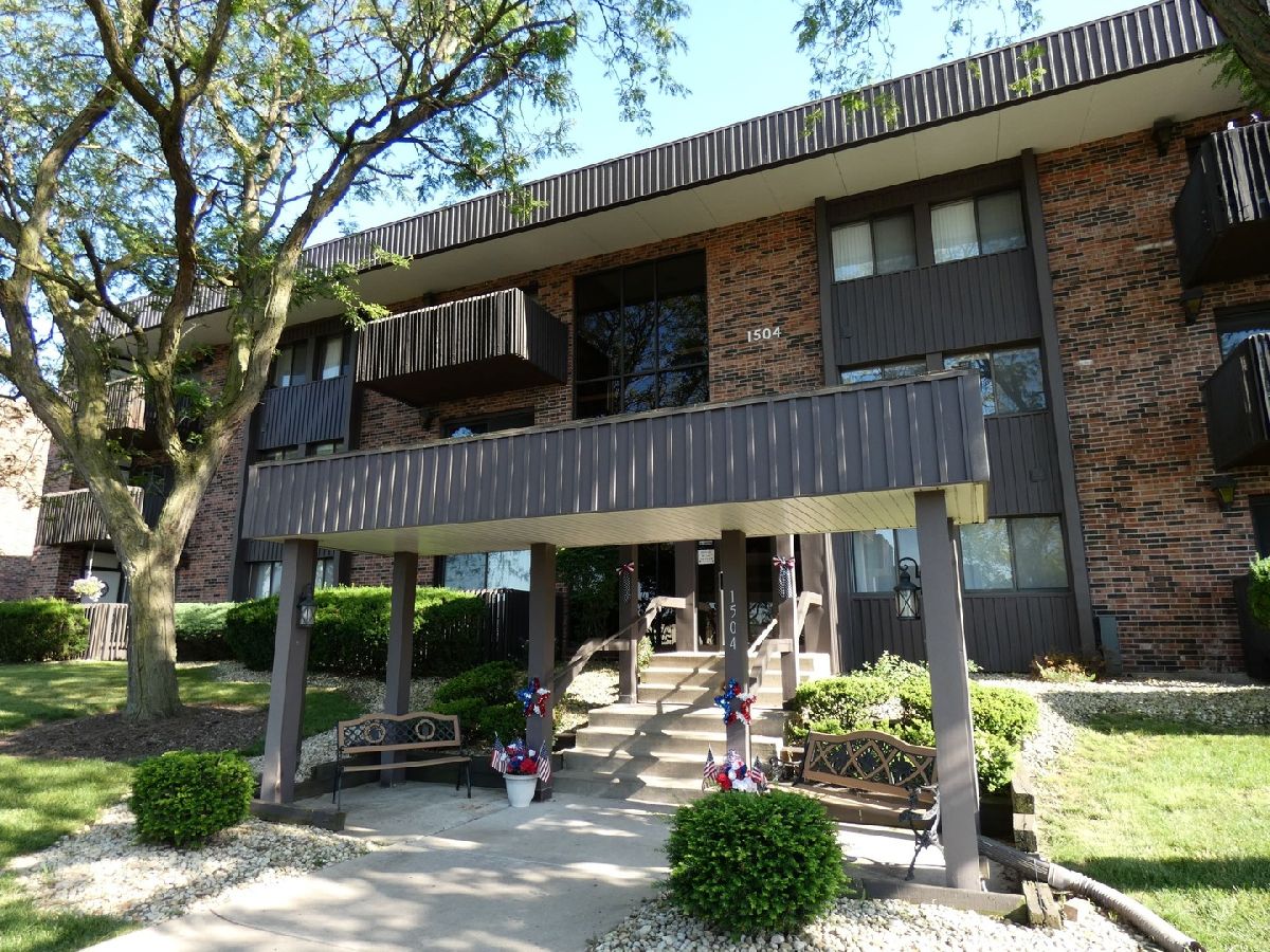 Condominiums Sold Woodlawn Terrace Joliet Illinois, 1504 Woodbridge