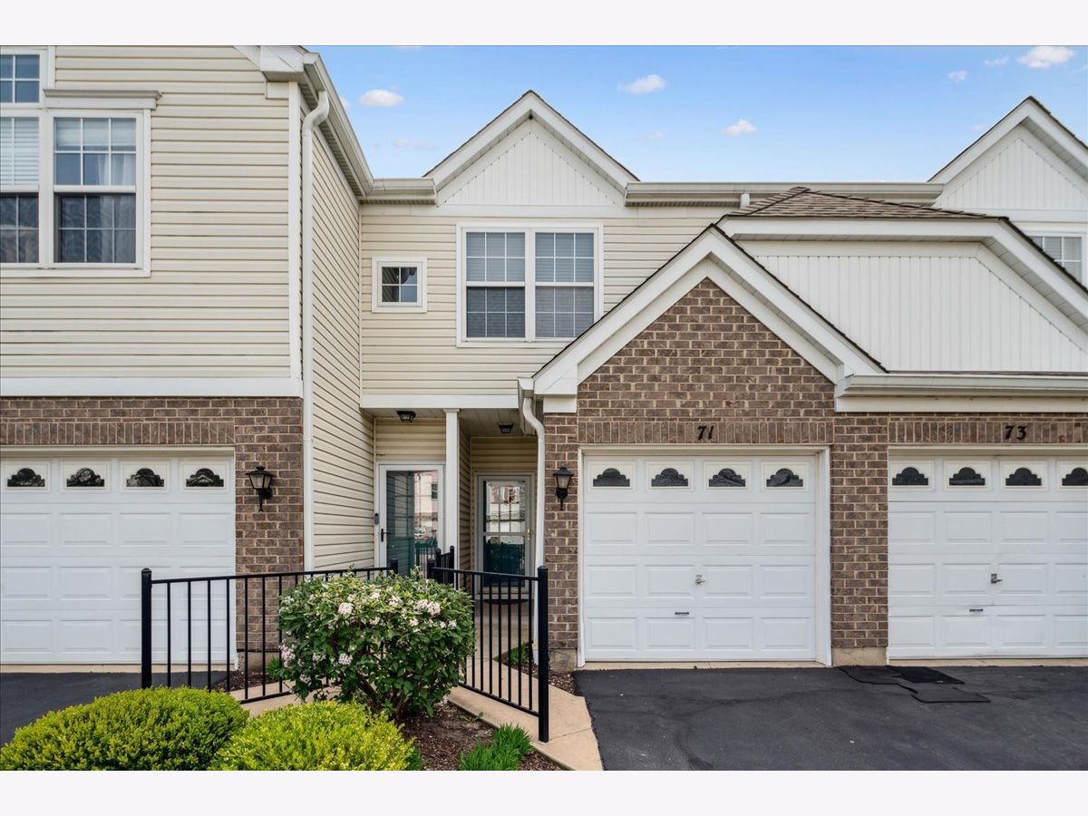 Townhomes & Condos Sold Arboretum Park Lombard Illinois, 71 Arboretum