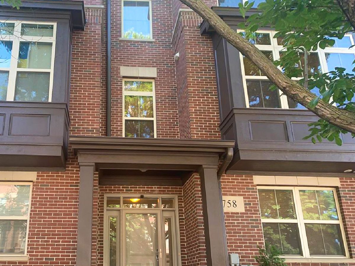Townhomes Rented Aspen Pointe Vernon Hills Illinois, 758 Summit