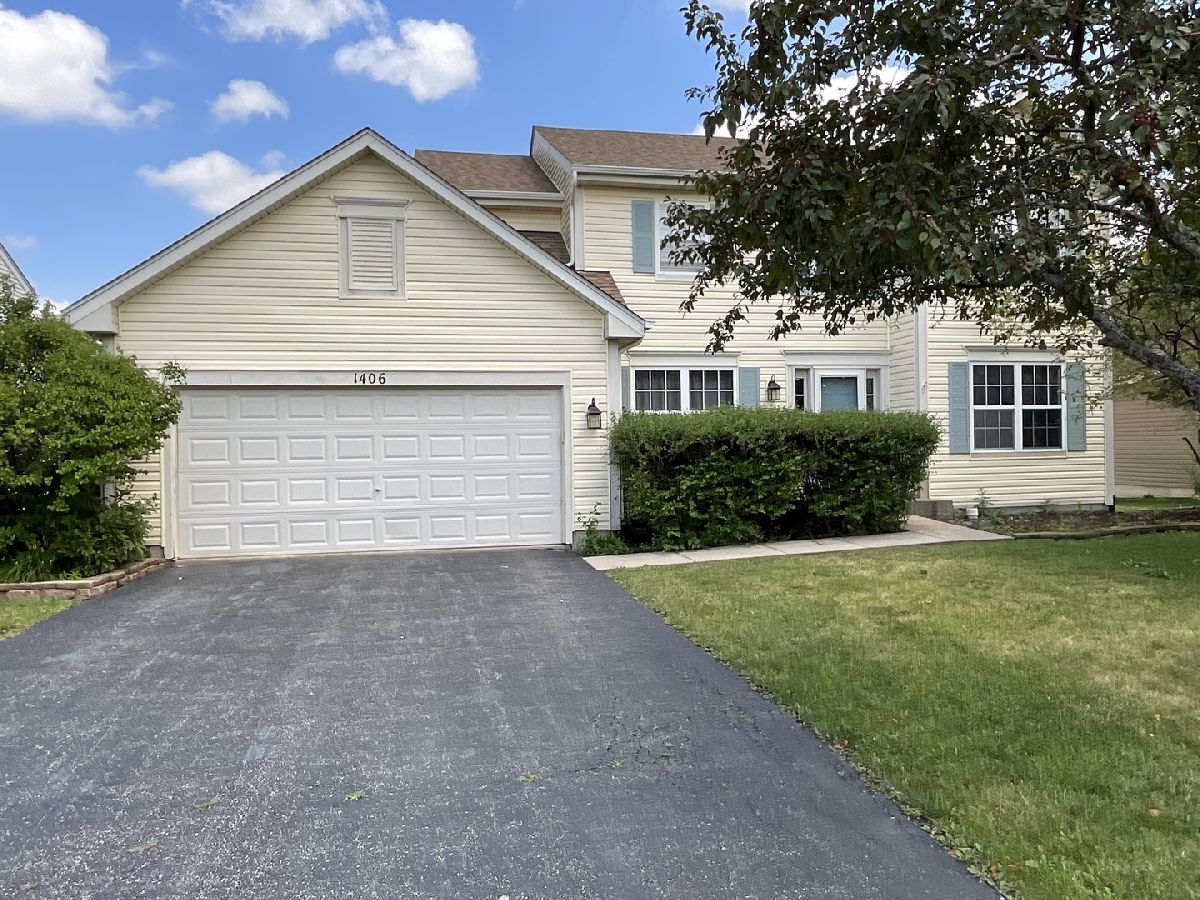 Townhomes & Homes Sold Chestnut Ridge Minooka Illinois, 1406 Creekside