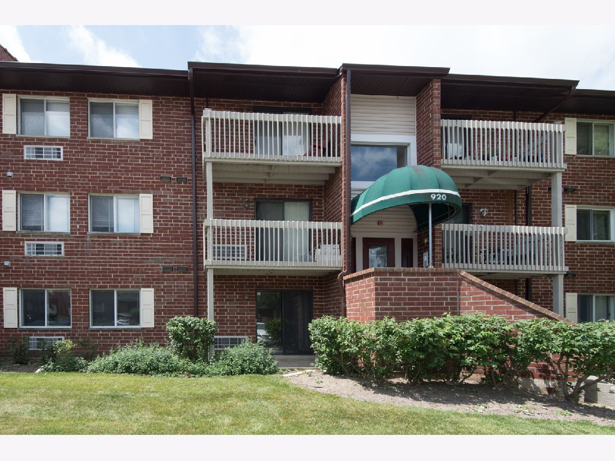Condominiums Sold Lakewood Villas Vernon Hills Illinois, 920 Lakeside