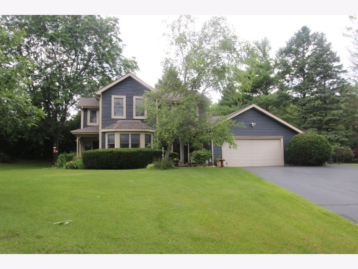 Homes Sold Chapel Hill Estates Johnsburg Illinois, 3215 Chellington