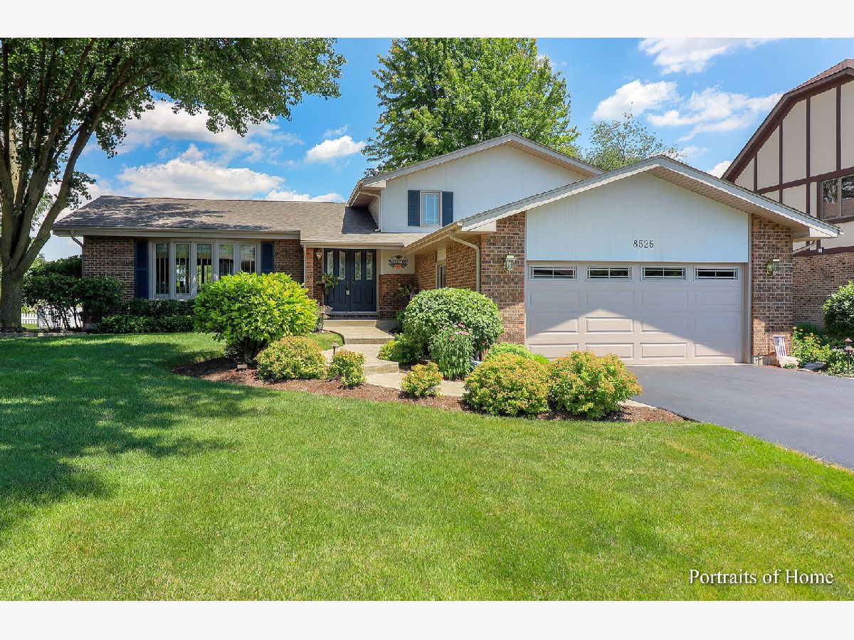 Homes Sold Brookeridge Creek Darien Illinois, 8525 Creekside