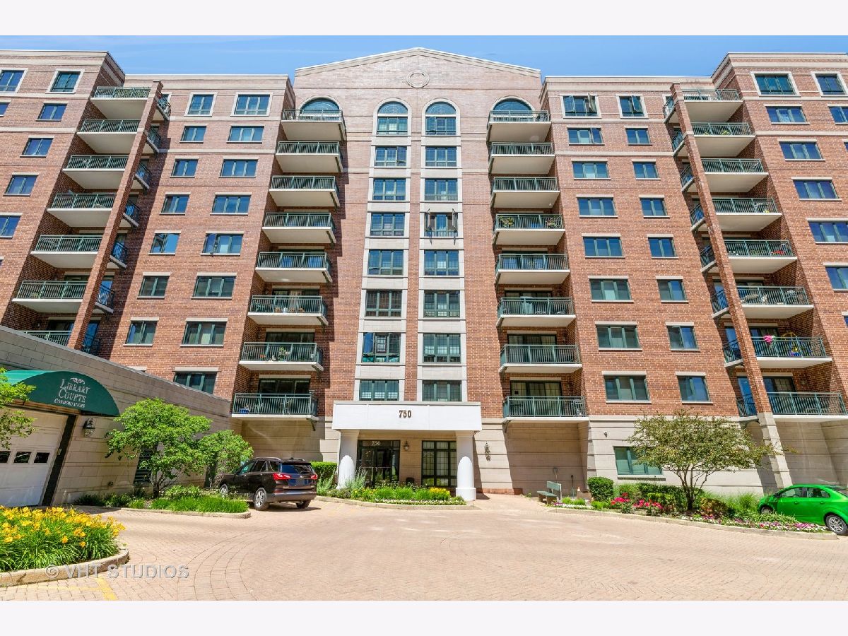 Condominiums Sold Library Courte Des Plaines Illinois, 750 Pearson
