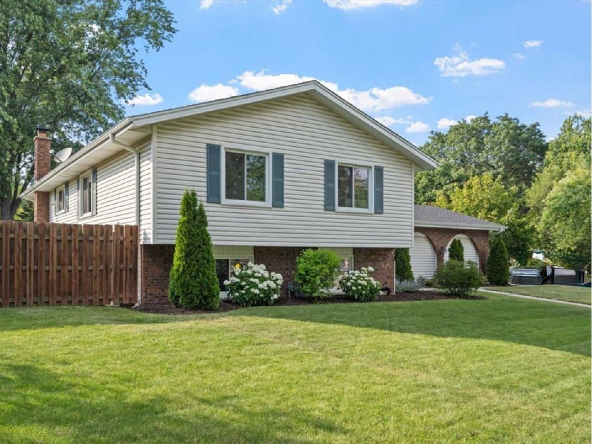 Homes Sold Huntington Estates Naperville Illinois, 1133 Huntleigh