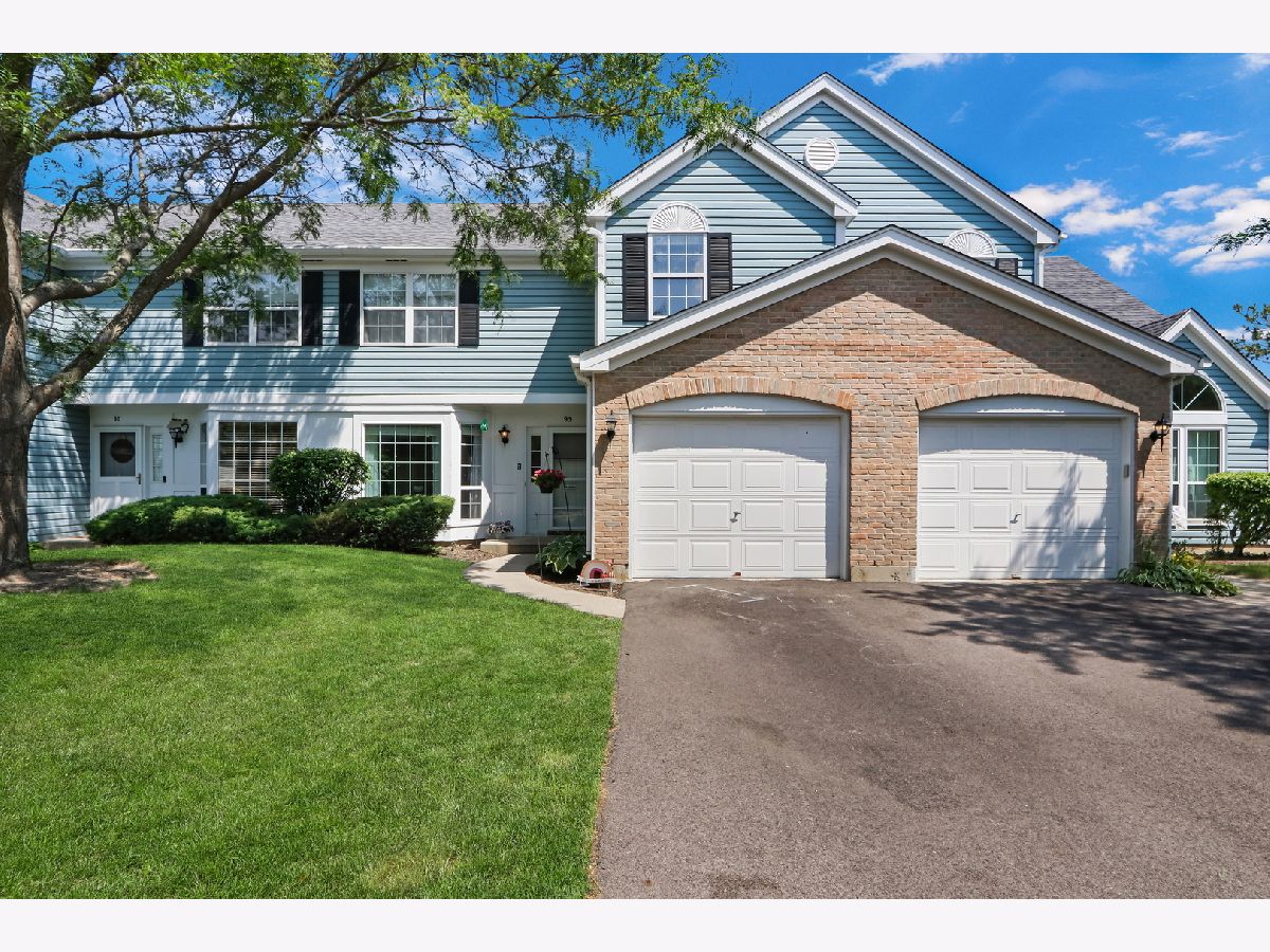 Townhomes & Homes Sold Kensington Gurnee Illinois, 93 Bristol