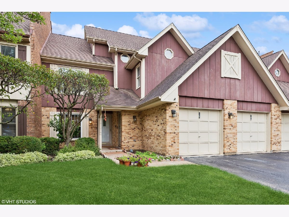 Townhomes & Condos Sold Beck Lake Des Plaines Illinois, 505 Country