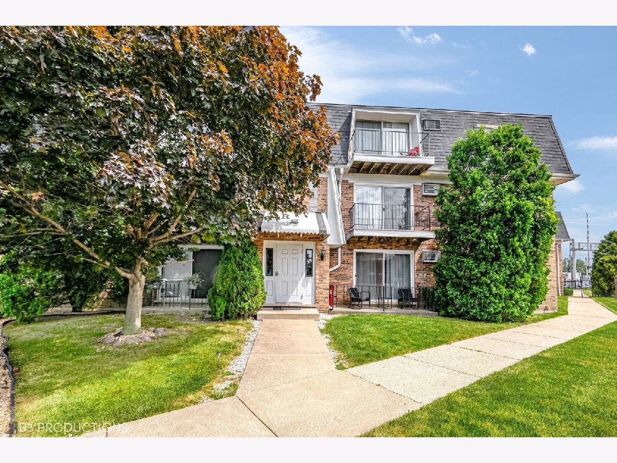 Condominiums Sold Ridge Station Chicago Ridge Illinois, 10330 Ridgeland