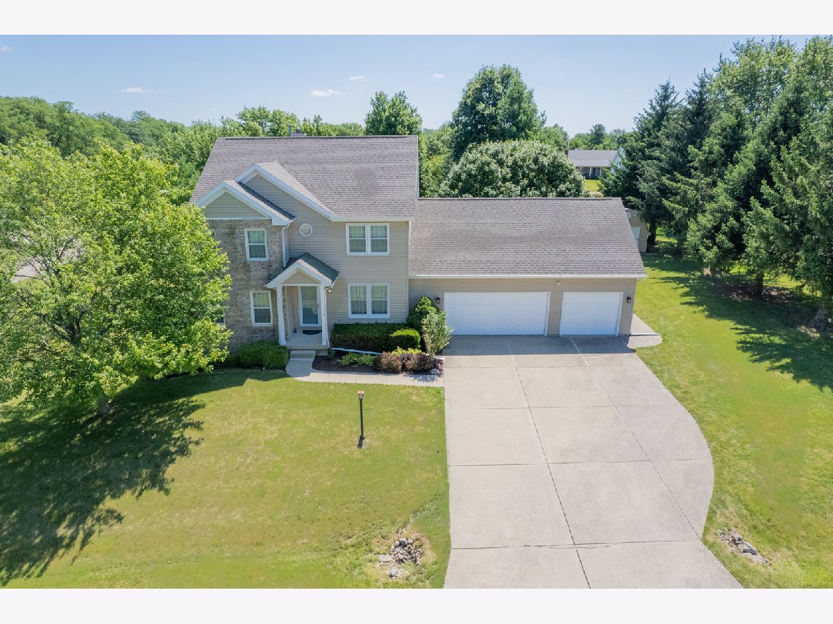 Homes & Condos & Townhomes Sold Brentwood Bloomington Illinois, 9375 Hillcrest
