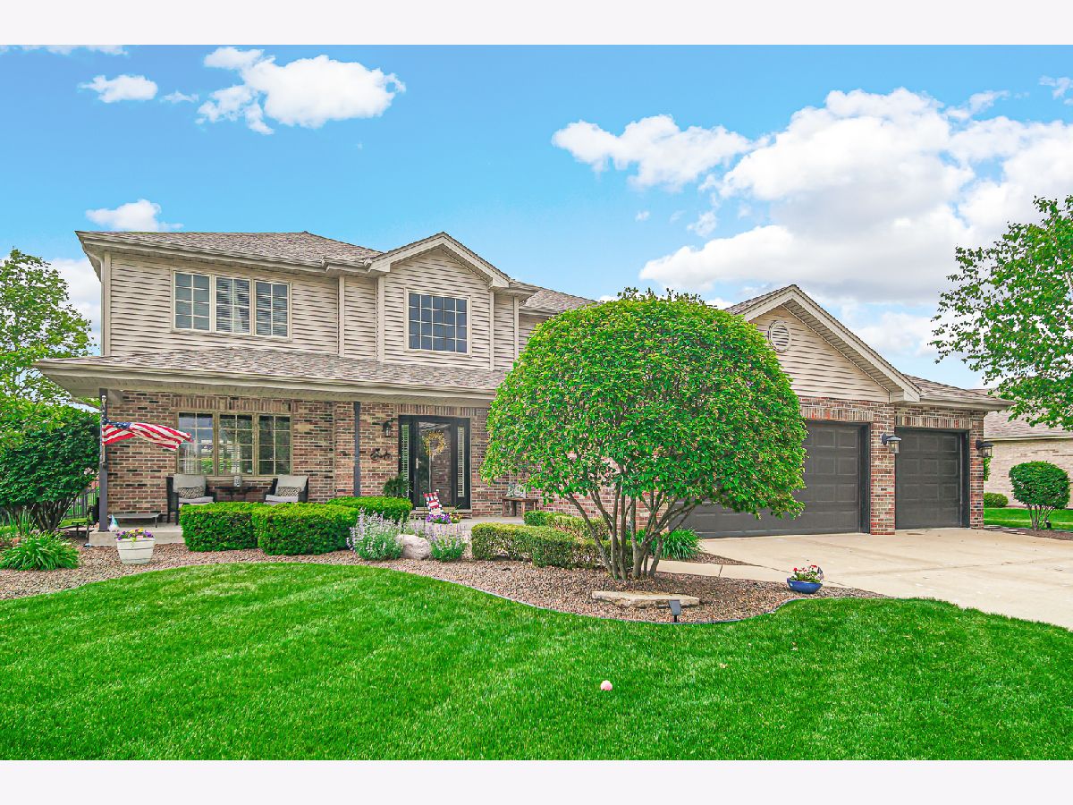 Homes Sold Crystal Springs New Lenox Illinois, 2401 Bluestone Bay