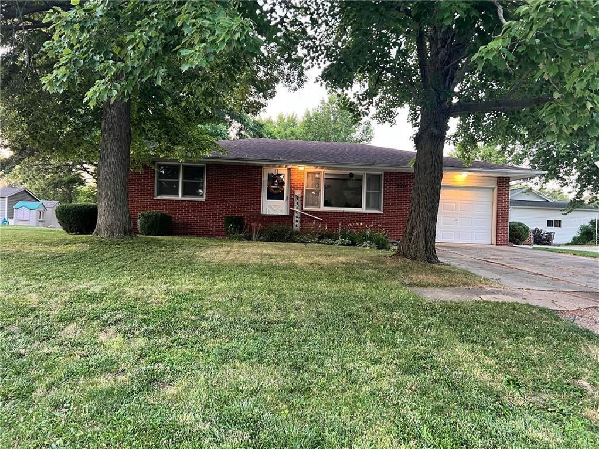  Sold Strasburg Illinois, 207 Commercial