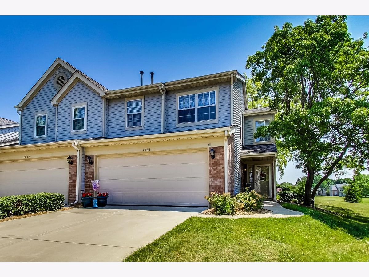 Townhomes & Condos Sold Greens Of Glendale Lakes Glendale Heights Illinois, 1435 Club