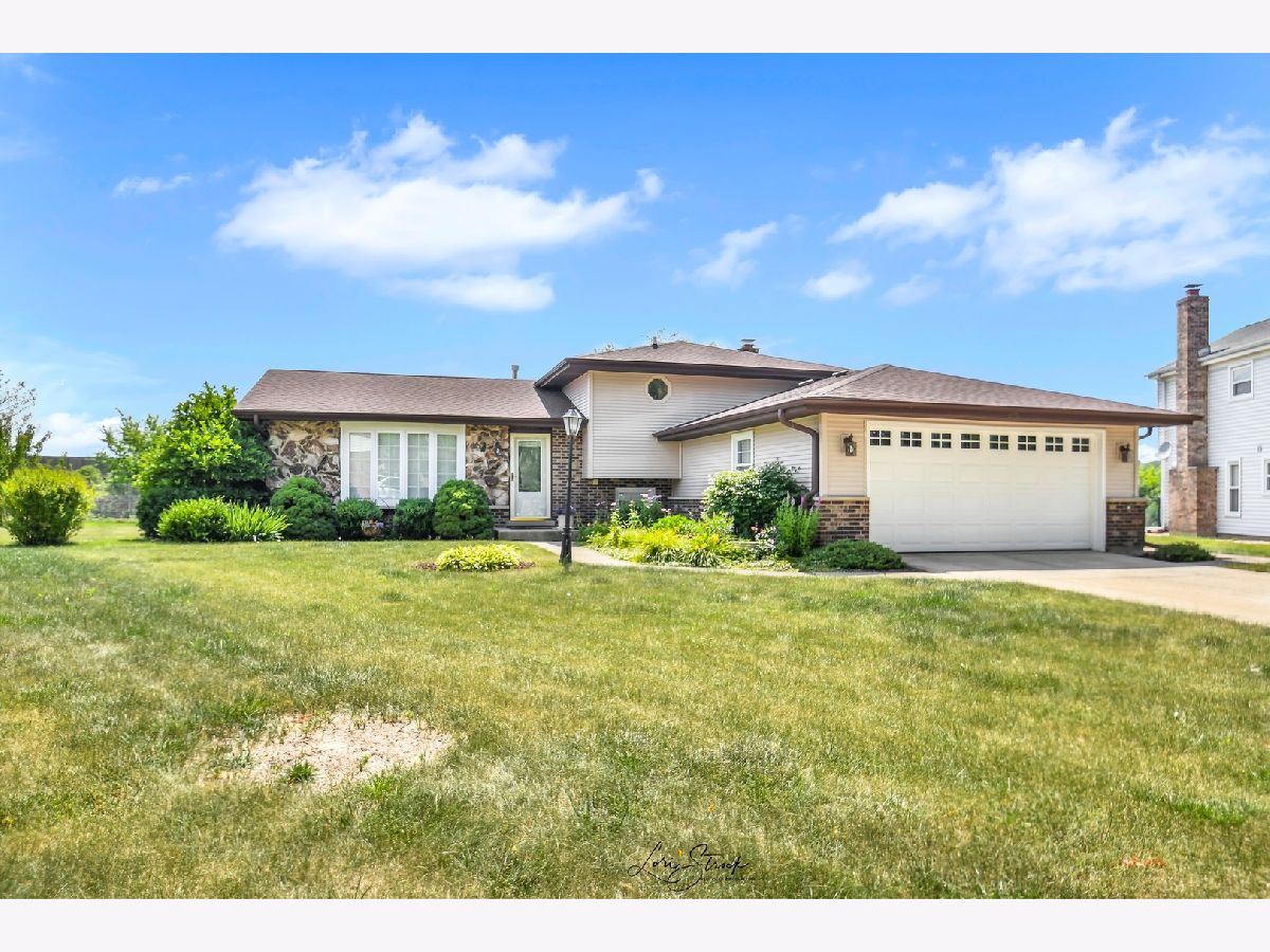 Homes Sold Shenandoah Elk Grove Village Illinois, 1078 Gregory