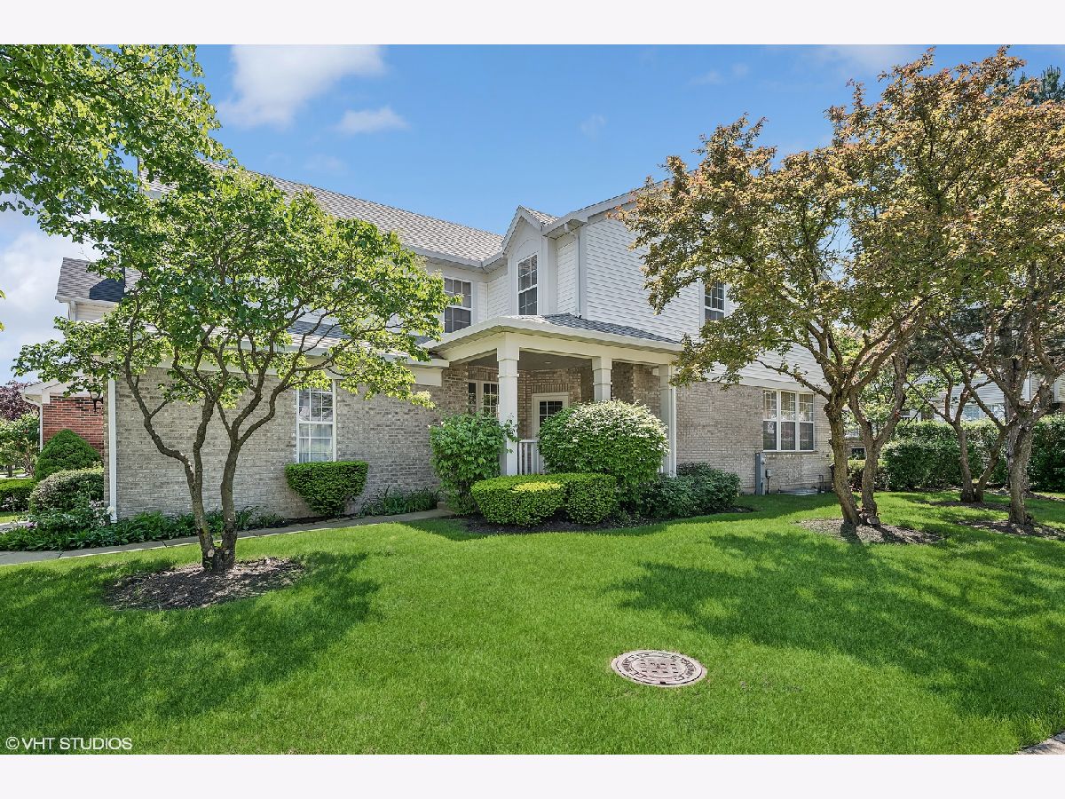 Homes & Townhomes Sold Avondale Westchester Illinois, 2408 Pinecrest