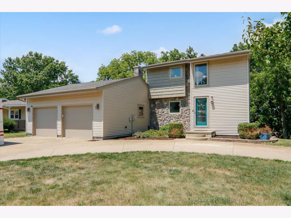  Sold Lacon Illinois, 65 Bay Shore