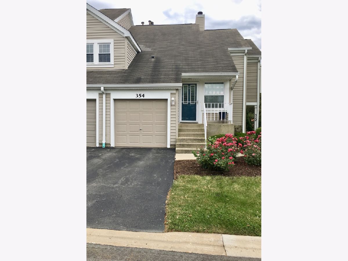 Townhomes & Condos Rented Steeplechase Carol Stream Illinois, 354 Kildare