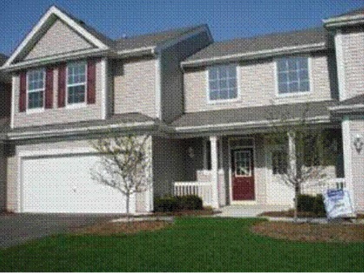 Townhomes & Condos Rented Summit Enclave Dekalb Illinois, 1442 Reserve