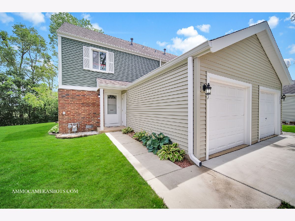 Townhomes Sold Liberty Square Hanover Park Illinois, 7731 Bolton