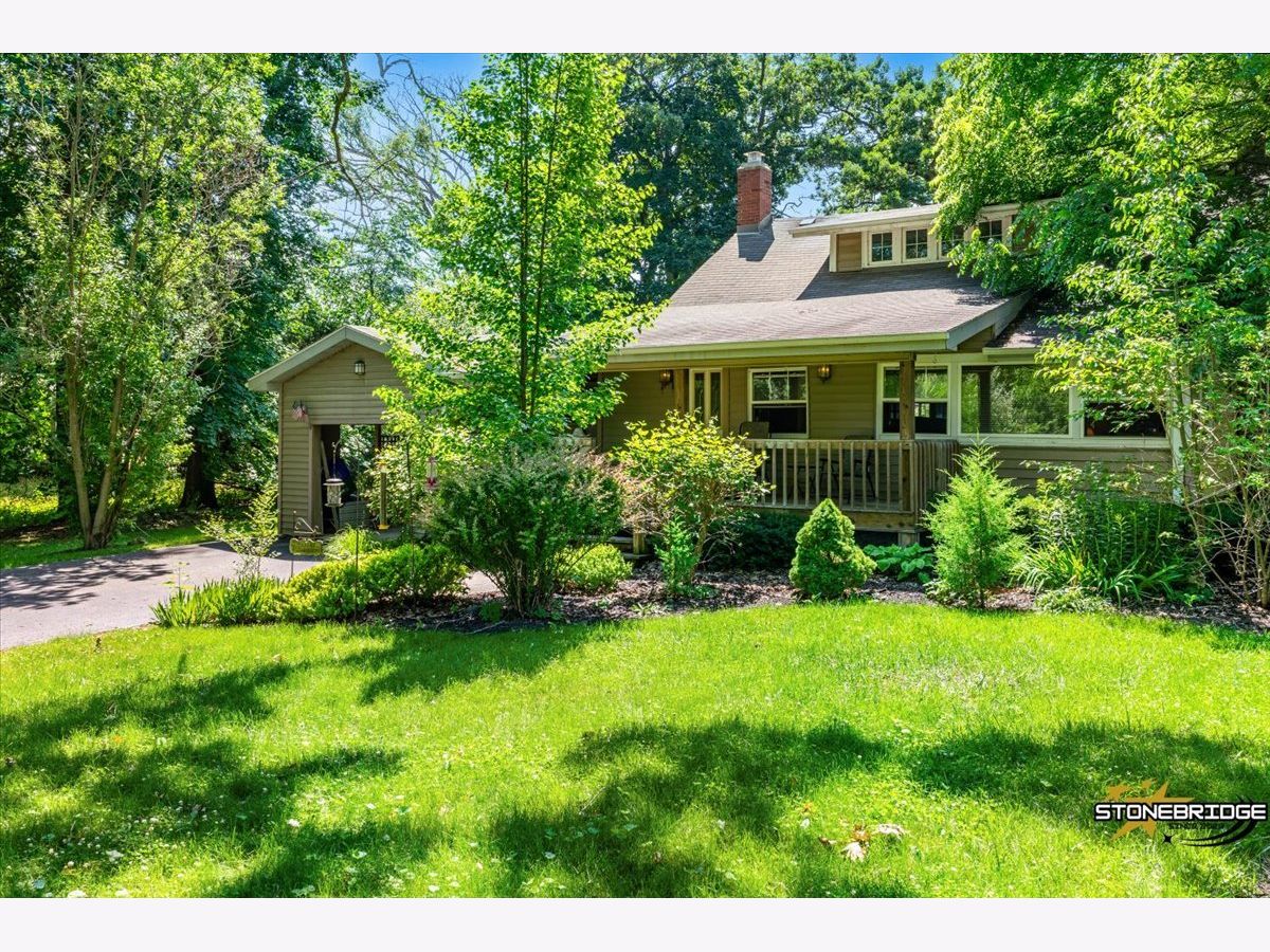 Homes Sold Mylith Park Island Lake Illinois, 27630 Walnut