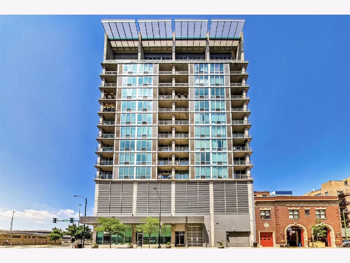 Condominiums Rented Platinum Tower Chicago Illinois, 700 Van Buren