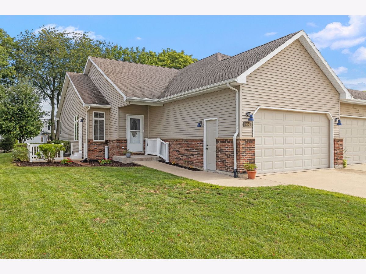 Homes & Condos & Townhomes Sold Kahler Ridge Wilmington Illinois, 924 Waterford