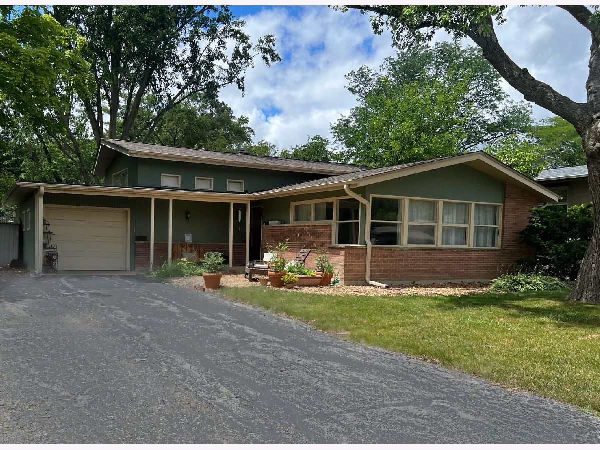 Homes Sold Deerfield Park Deerfield Illinois, 686 Timber Hill