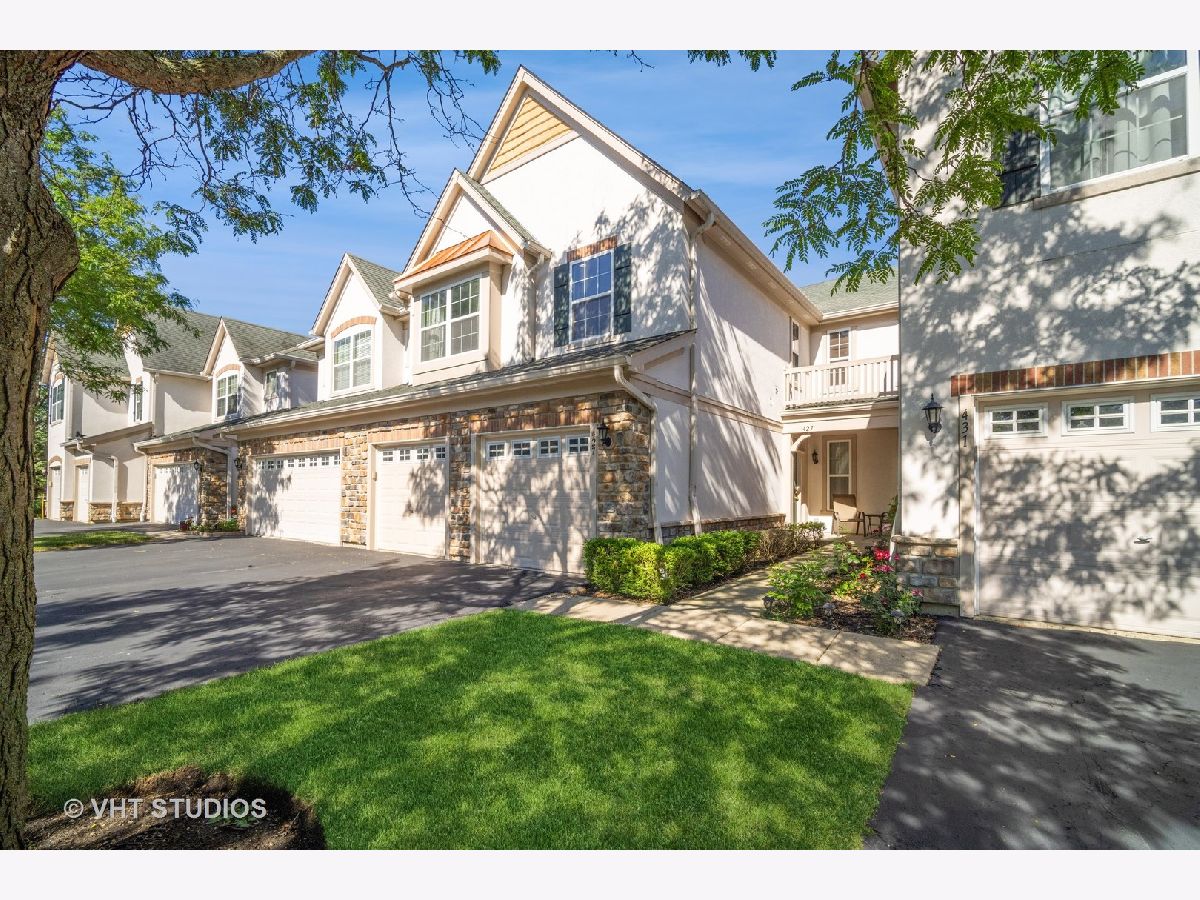 Townhomes Sold Shadow Creek Vernon Hills Illinois, 427 Shadow Creek