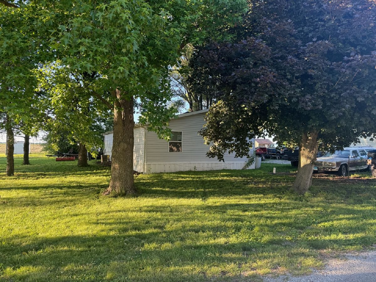  Sold Lovington Illinois, 436 Broadway