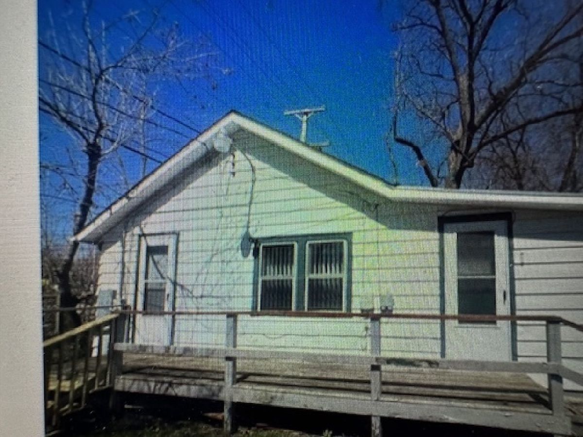  Rented Winthrop Harbor Illinois, 924 Fulton