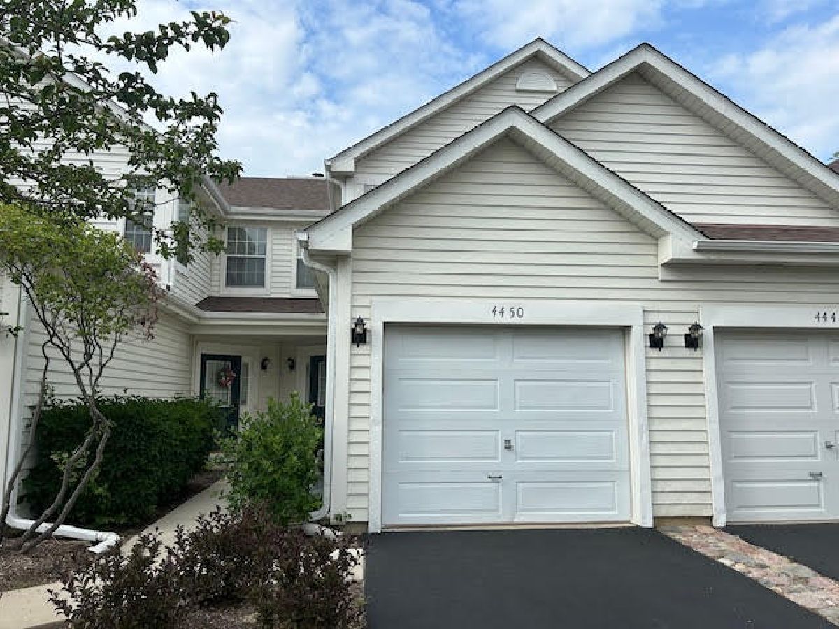 Homes & Townhomes & Condos Rented Pleasant Hill Waukegan Illinois, 4450 Brownstone