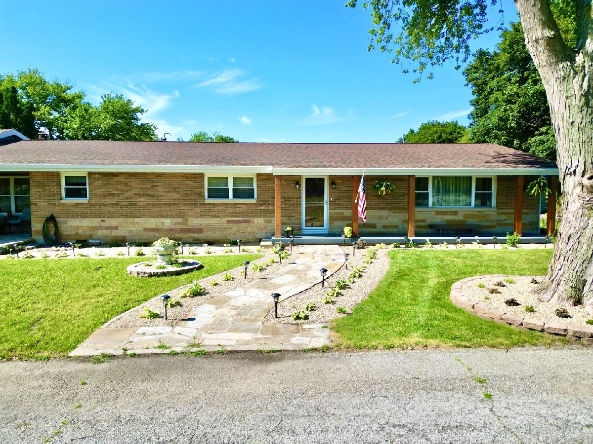 Homes & Condos & Townhomes Sold Westview Pontiac Illinois, 510 Westview