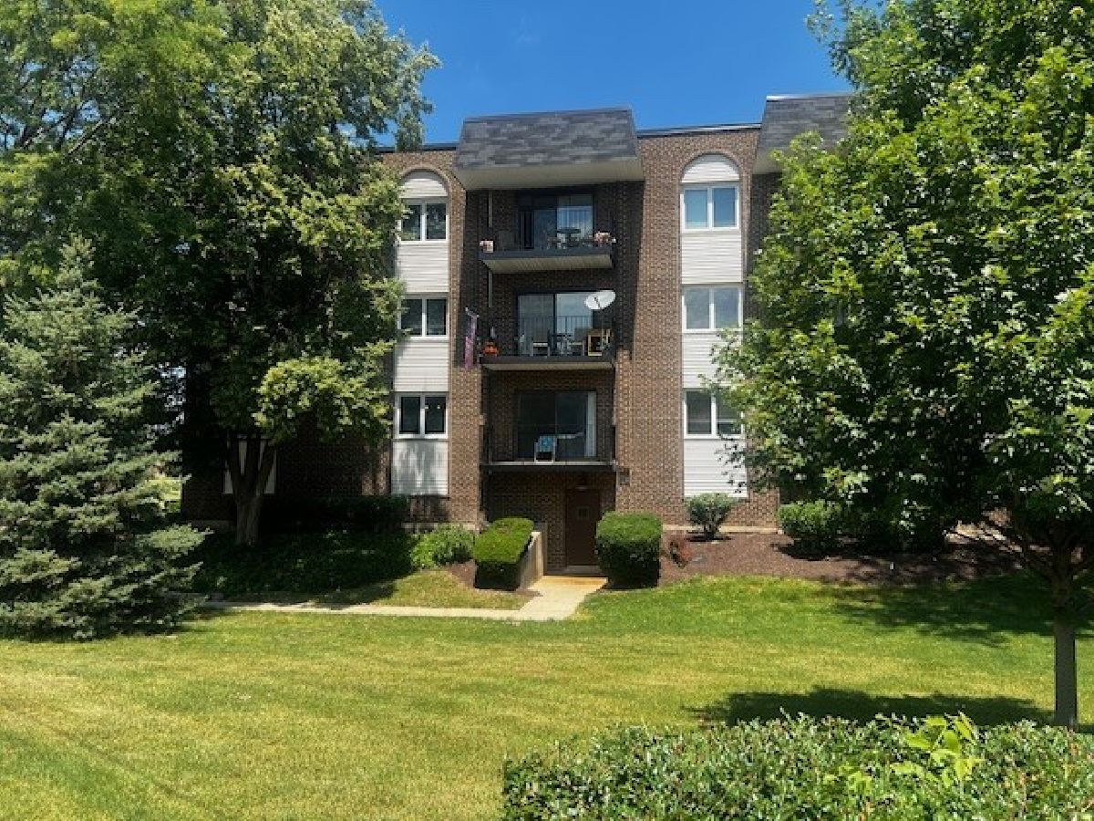Condominiums Sold Meadows Mount Prospect Illinois, 1200 Northwest