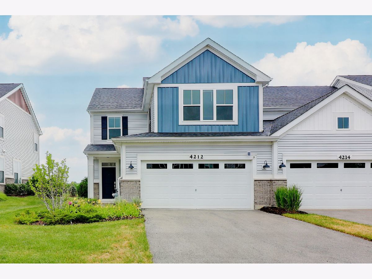 Condos & Townhomes Sold Gramercy Square Aurora Illinois, 4212 Calder